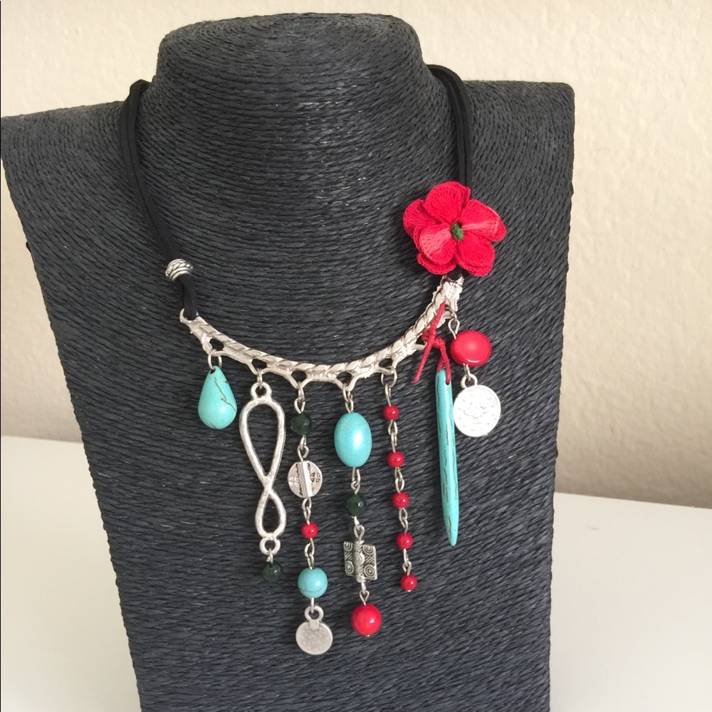 Handmade turquoise gemstones necklace